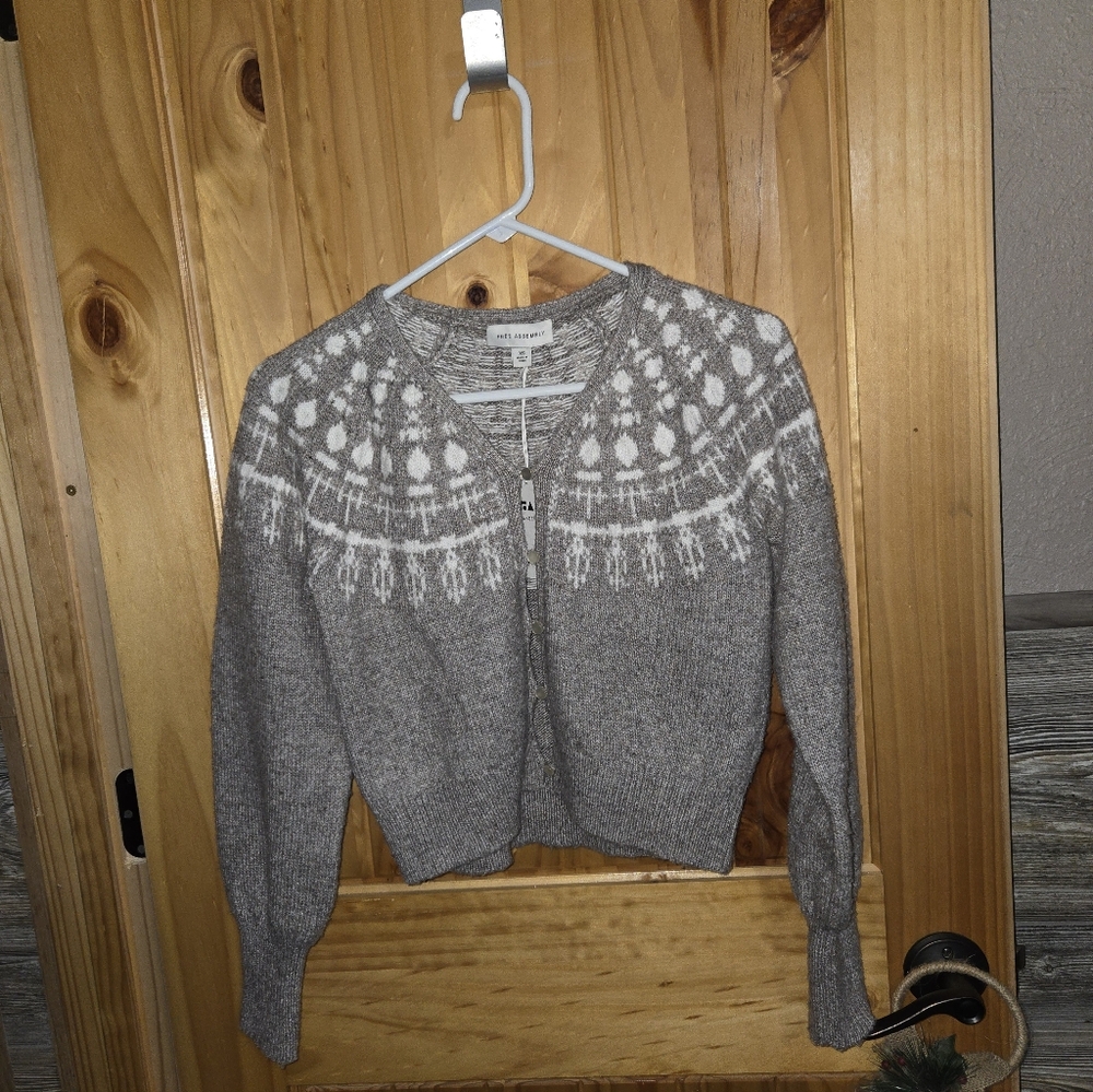Free Assembly Women’s 90’s V-Neck Cardigan Sweater Lightweight Size XS
